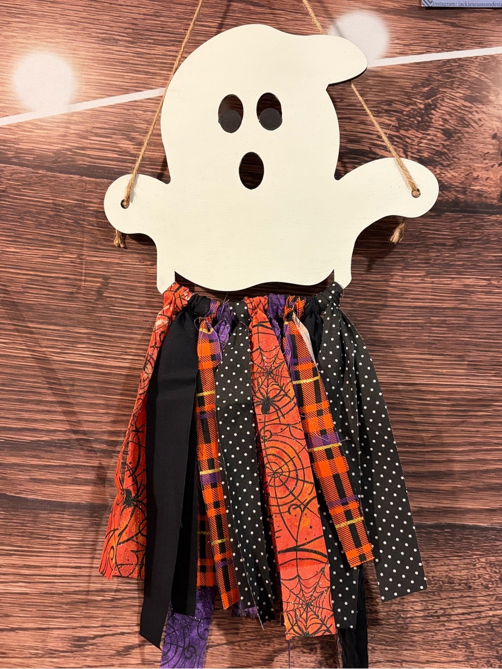 Ghost Door hanger / wall decoration Fall wood decoration fabricSkirt